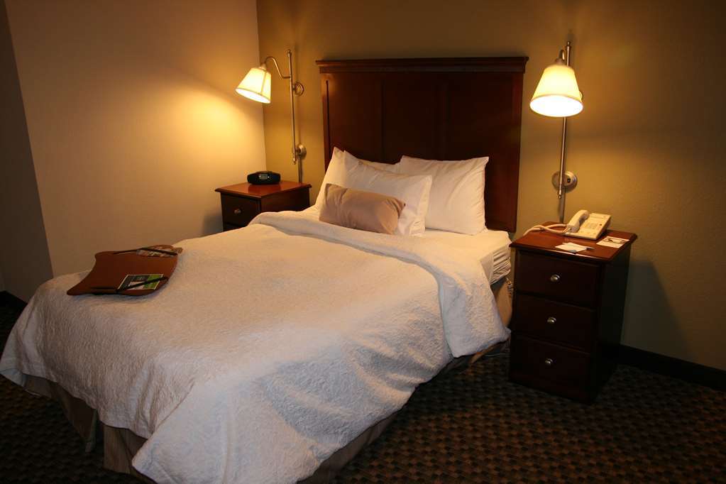 Hampton Inn Detroit Madison Heights South Troy Værelse billede